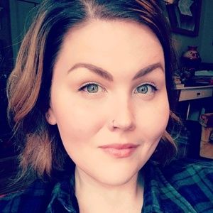 Meet your Posher, Kendra